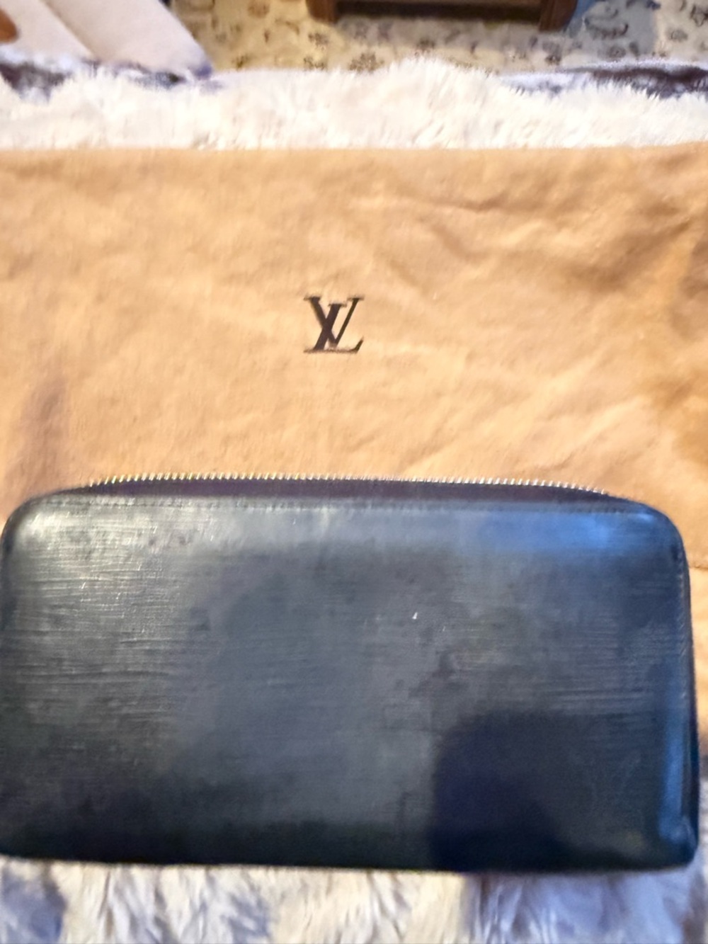 Louis Vuitton Black Leather Women’s Wallet - great condition/ original dustbag.